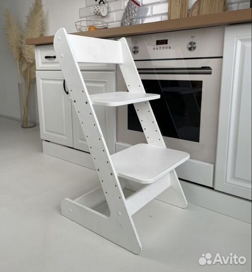 Белый детский стул