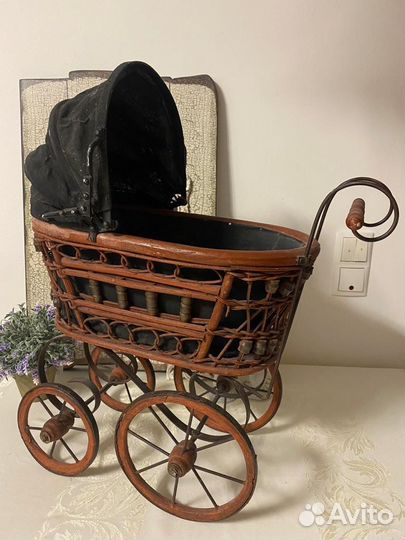 Старинная коляска. Германия