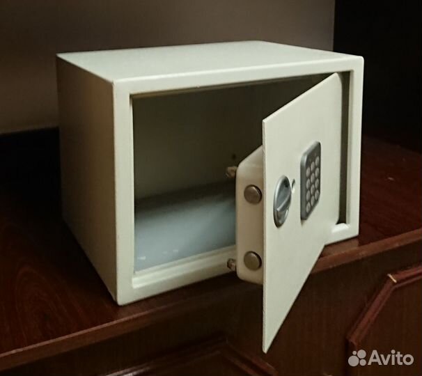 Сейф для дома