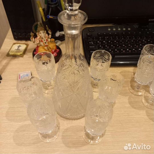 Графин с рюмками хрустальные