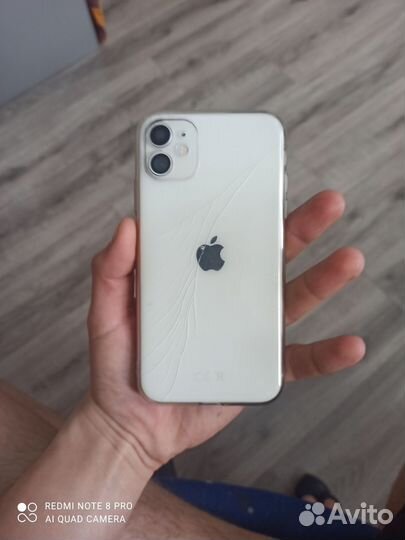 iPhone 11, 64 ГБ