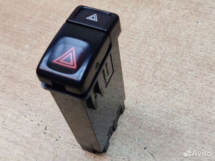 Кнопка аварийки, Volvo 960