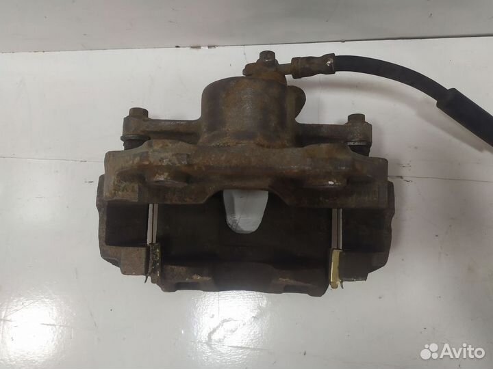 Суппорт тормозной передний правый Rapid 2013