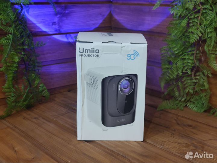 Новый проектор Umiio