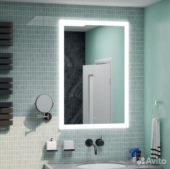 Зеркало с подсветкой для ванной