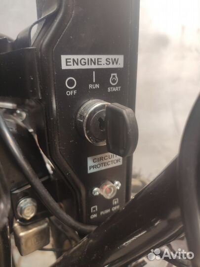 Снегоуборщик бензиновый Huter SGC 4000B