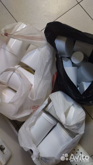 Банки пластиковые