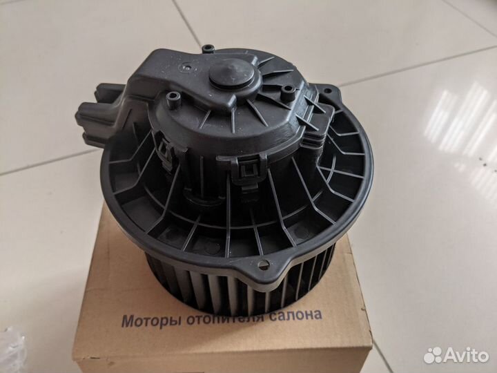 Мотор отопителя KIA sorento XM (2009)