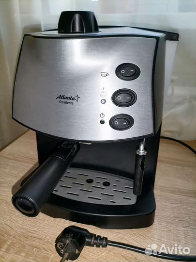 Кофеварка помповая atlanta
