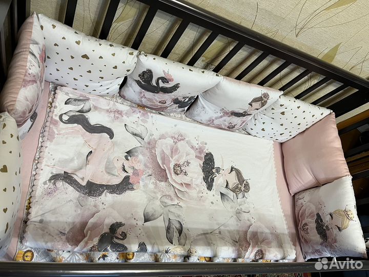 Бортики на кроватку для девочки