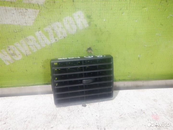 Дефлектор воздушный Ауди 80 90 Б4