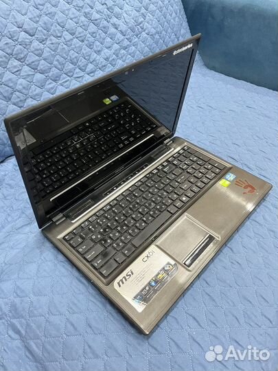 Ноутбук MSI