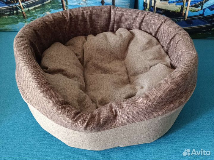Лежанка для собак и кошек