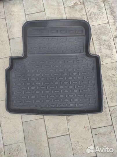 Автомобильные коврики резиновые