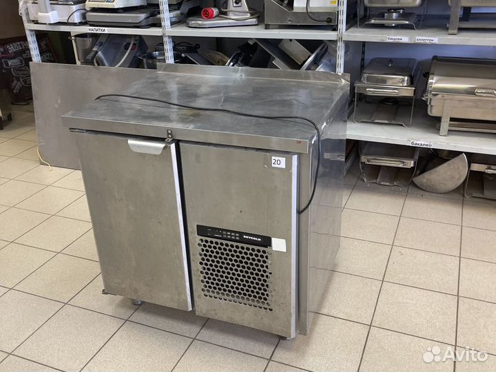 Холодильный стол