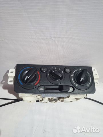 Блок управления печкой Mazda Demio