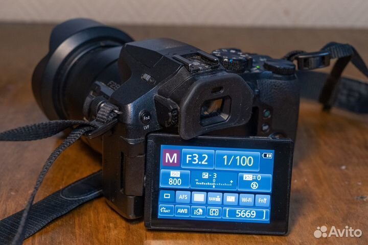 Цифровой фотоаппарат Panasonic Lumix DMC-FZ300