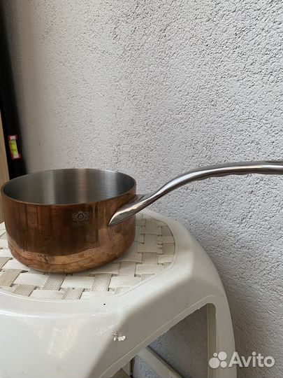 Медный ковш