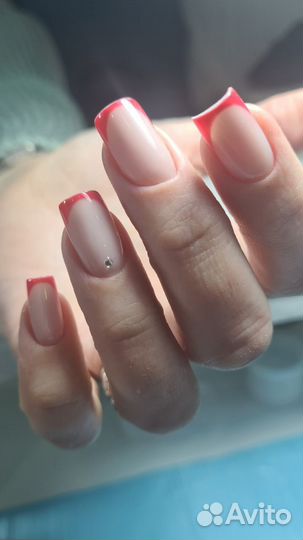 Нужна модель на маникюр