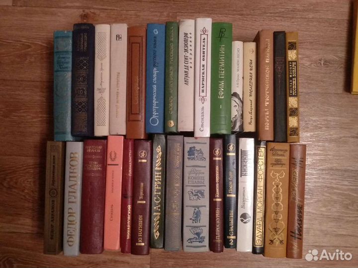 Много разных книг