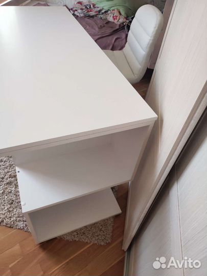 Компьютерный стол и стул