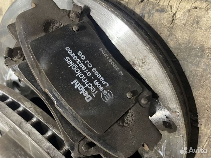 Диски тормозные колодки передние kia ceed 2 JD ком