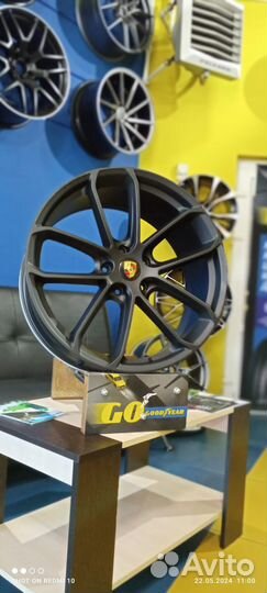 Диски R22 Porsche Cayenne Разноширокие