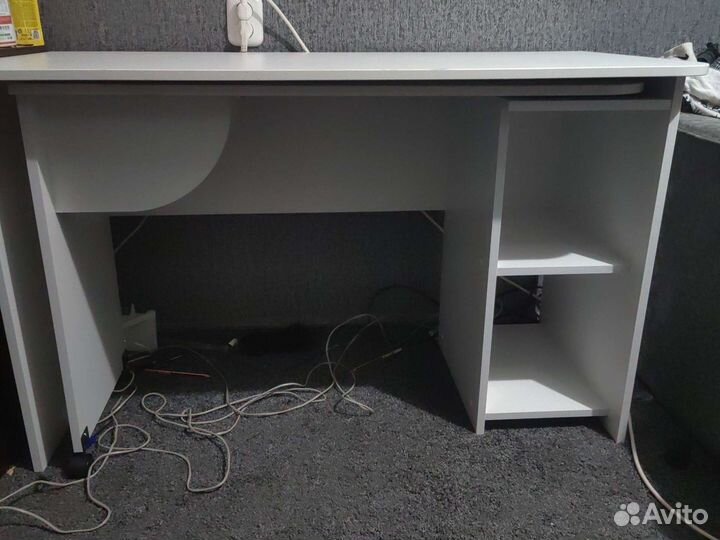 Компьютерный стол белый новый