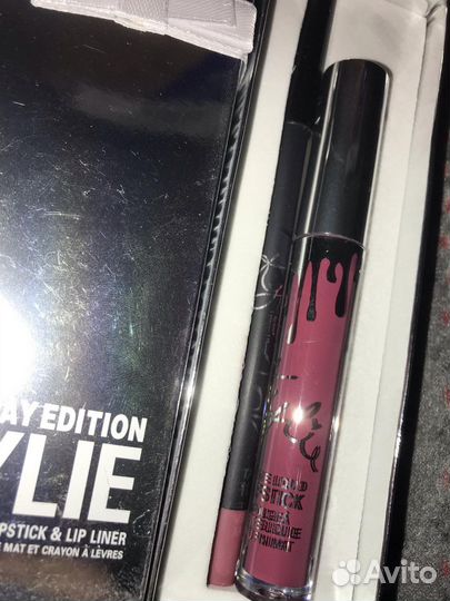 Блеск для губ + карандаш Kylie