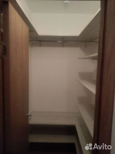 Шкаф в туалет, на балкон