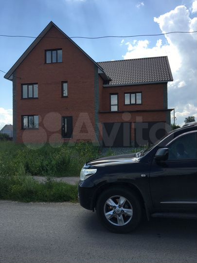 Дом 237,5 м² на участке 11 сот.