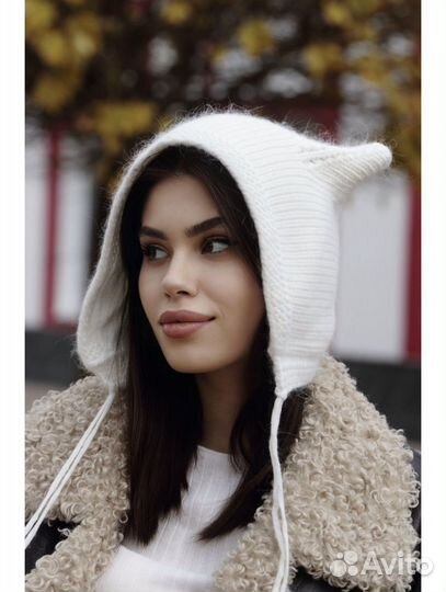 Шапка вязаная с ушками