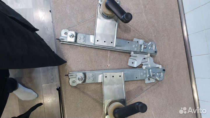 Стеклоподъемники механические Logan, Largus