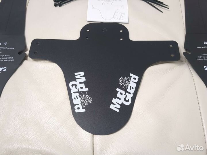 Пластиковые крылья для велосипеда