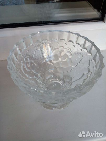 Ваза для фруктов на ножке хрусталь не большая