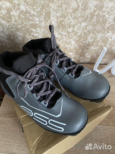 Лыжные ботинки 37 размер