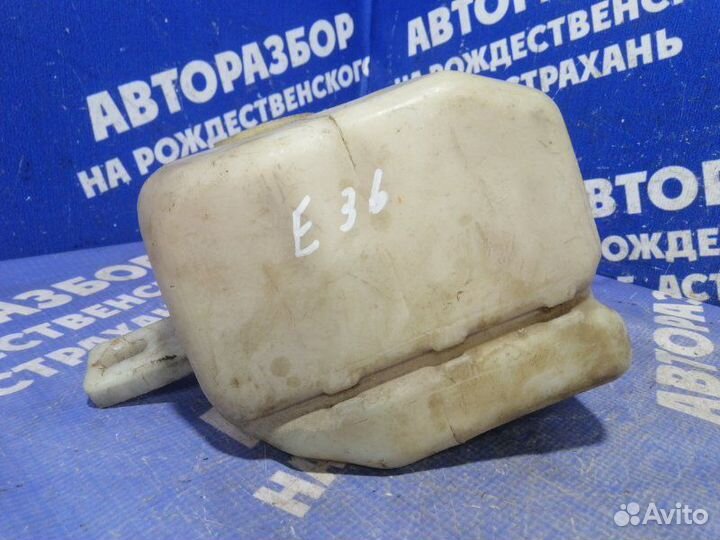 Бачок омывателя Bmw E36 седан M50B25 1996