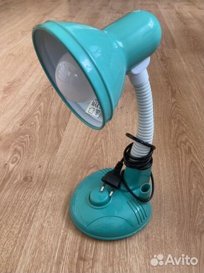 Лампа настольная