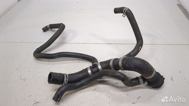 Патрубок охлаждения Volvo S90