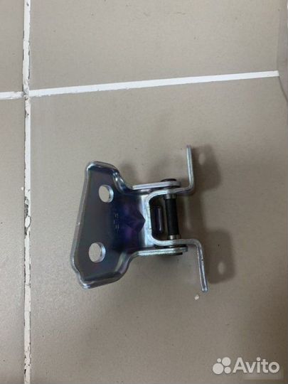 Петля двери передняя левая Daewoo Matiz