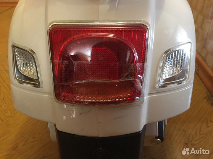 Электро мотоцикл детский Kreiss Vespa скутер