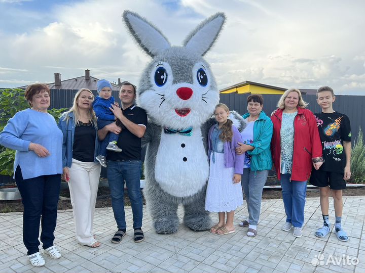 Поздравление от зайчика белого мишки аниматор