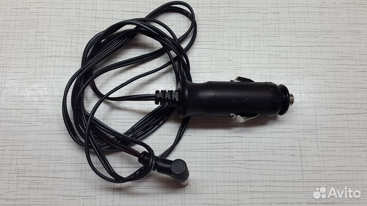 Продаю новую зарядку в машину, длина 160 см