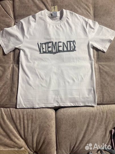 Vetements футболка оверсайз vultures Хит 2024