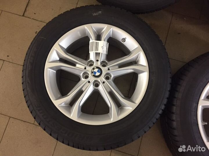 R18 Bridgestone Blizzak LM-001 225/60, PCD 5x112 DIA 66.6