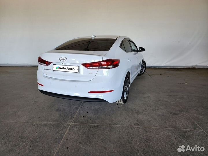 Hyundai Elantra 2.0 AT, 2017, 99 050 км