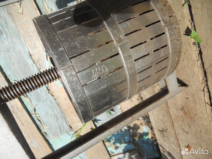 Соковыжималка СССР огромная только самовывоз