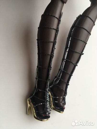 Fashion Royalty Nadja 