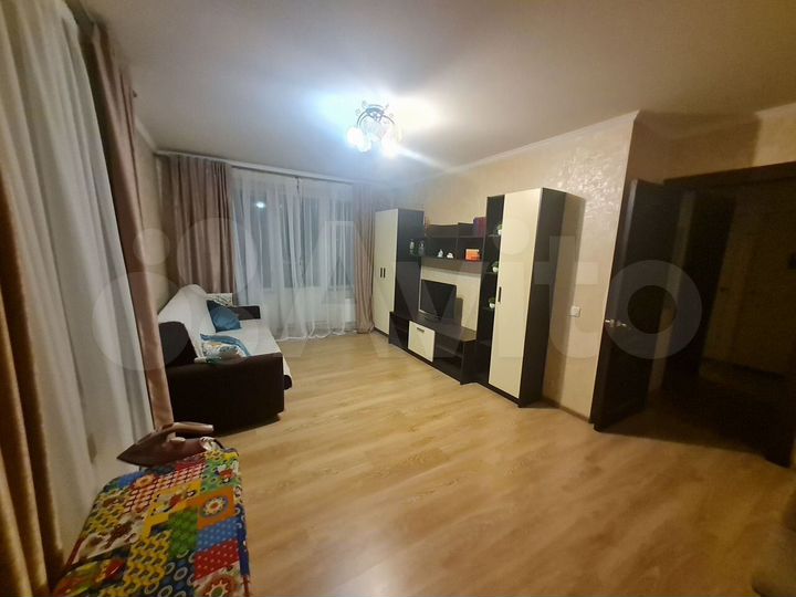 2-к. квартира, 43 м², 3/5 эт.