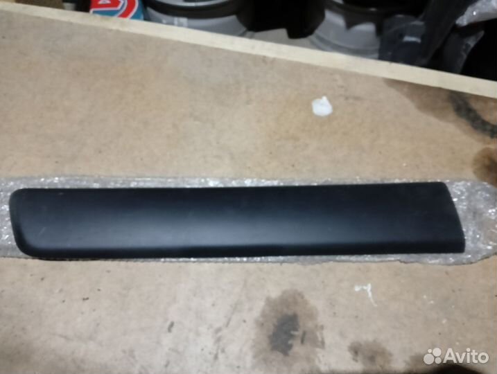 Молдинг двери задней правой Citroen Berlingo 2
